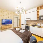 Luxurious 1bdr In Life, Sleeps 4 Apartamento Milán