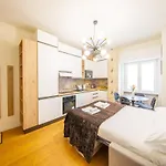 Apartamento Luxurious 1bdr In Life, Sleeps 4 *